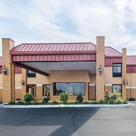 Cardinal Inn & Suites Muncie Exterior foto