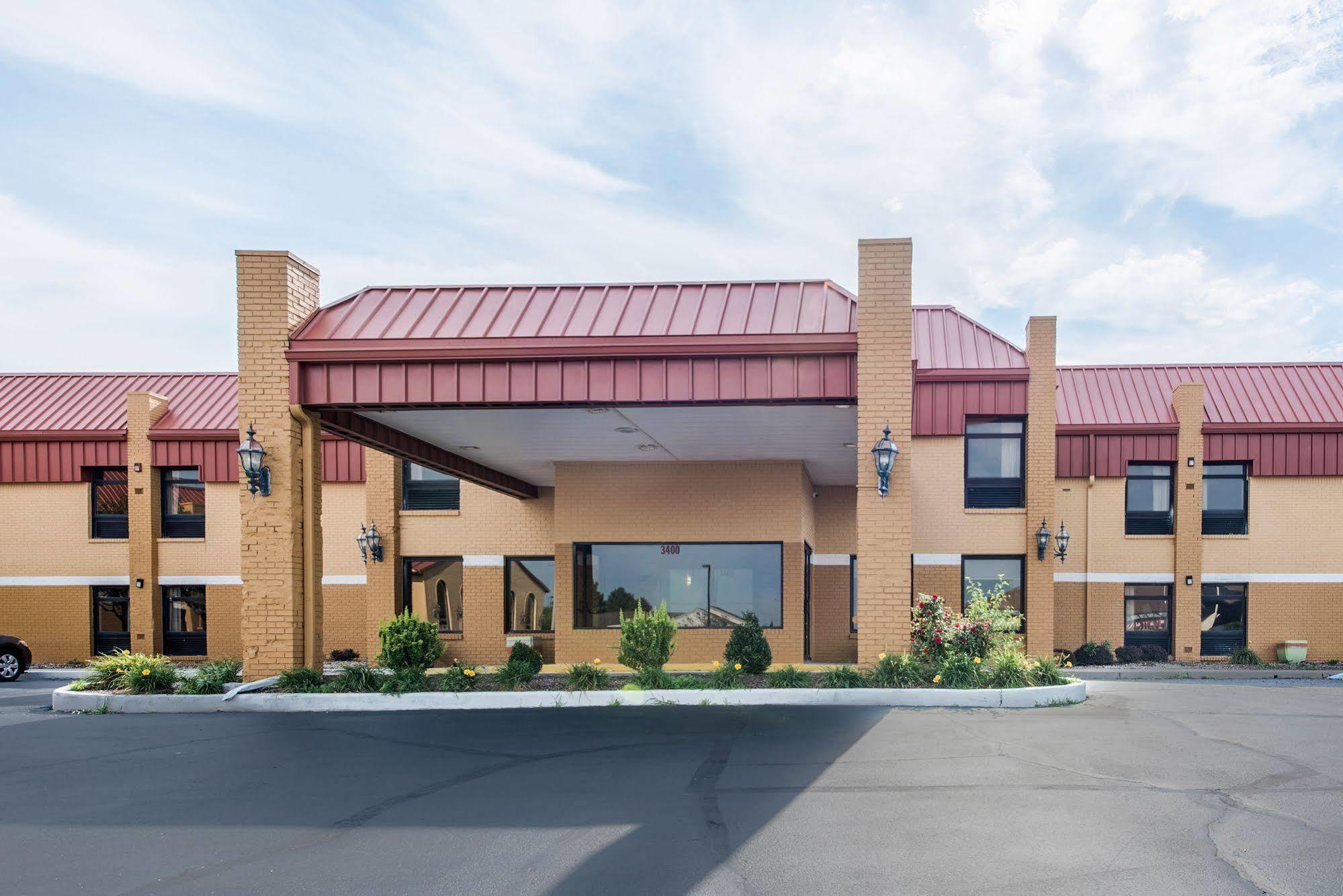 Cardinal Inn & Suites Muncie Exterior foto